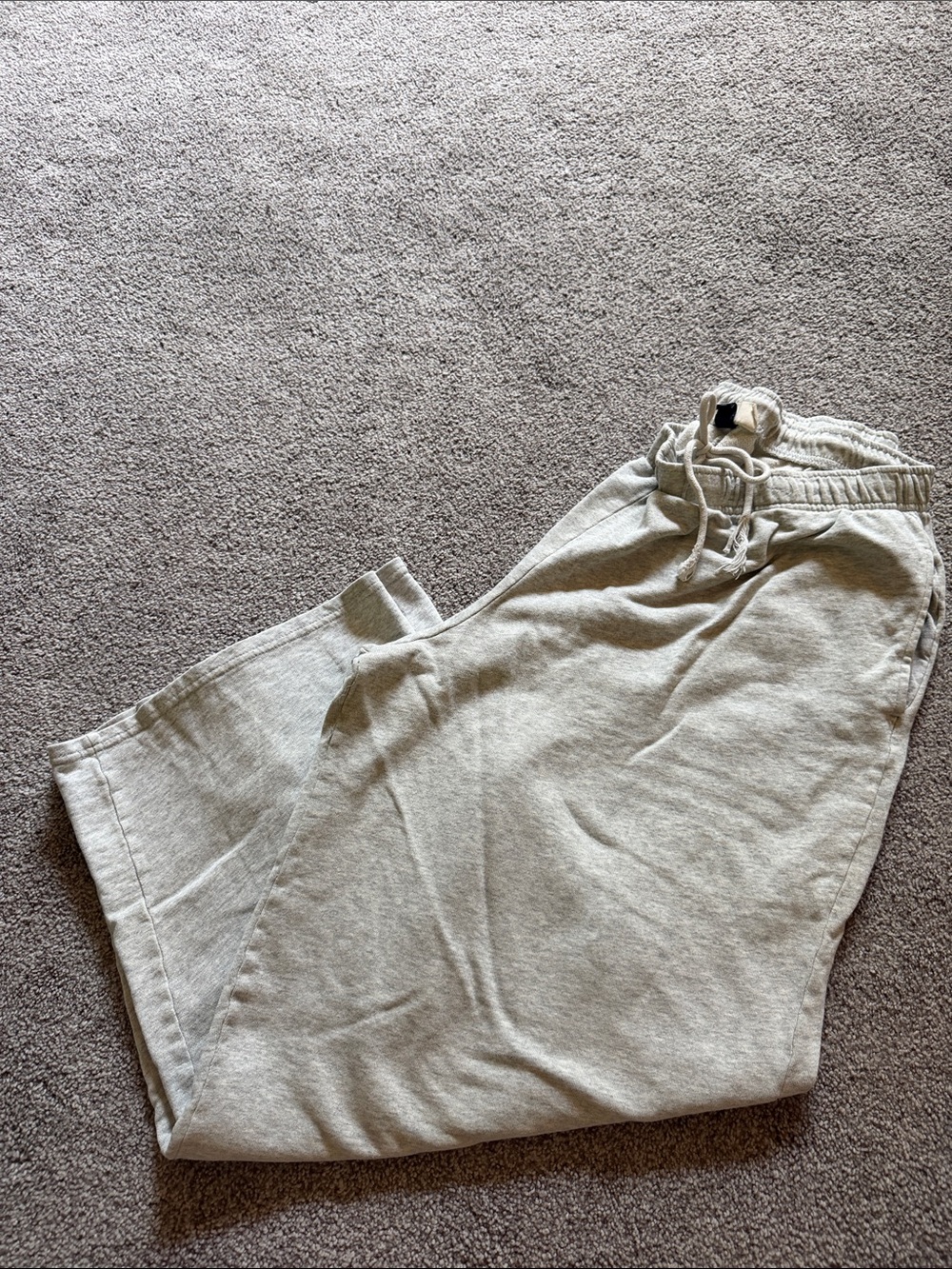 Universal Thread Wide-Leg Drawstring Sweatpants in Heather Gray